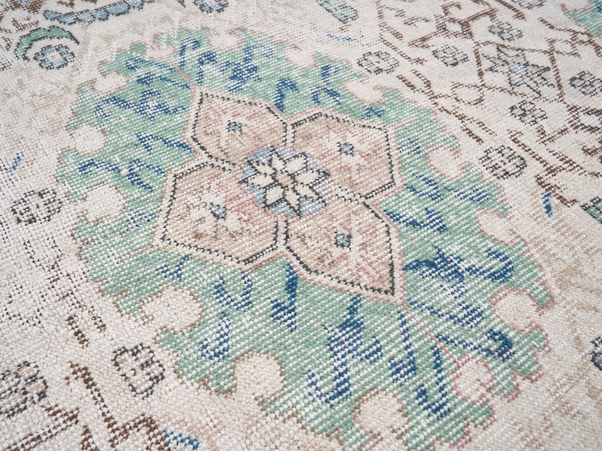 8537, Turkish Isparta Area Rug