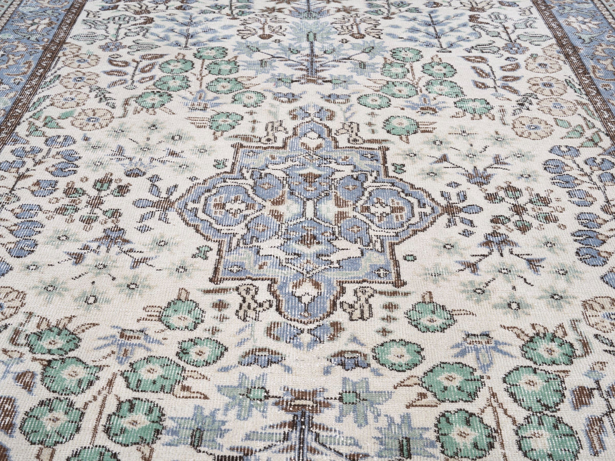 8530, Turkish Isparta Area Rug
