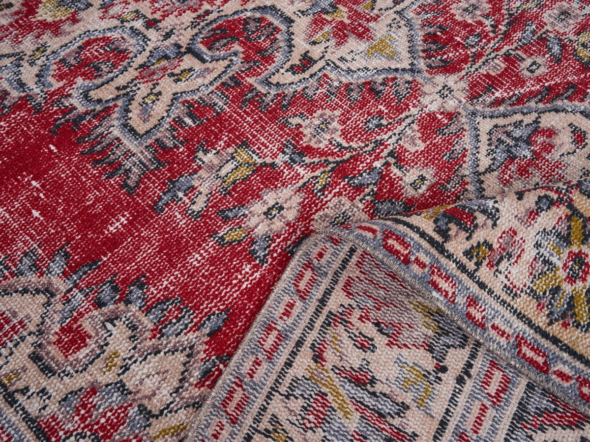 8231, Turkish Manisa Area Rug