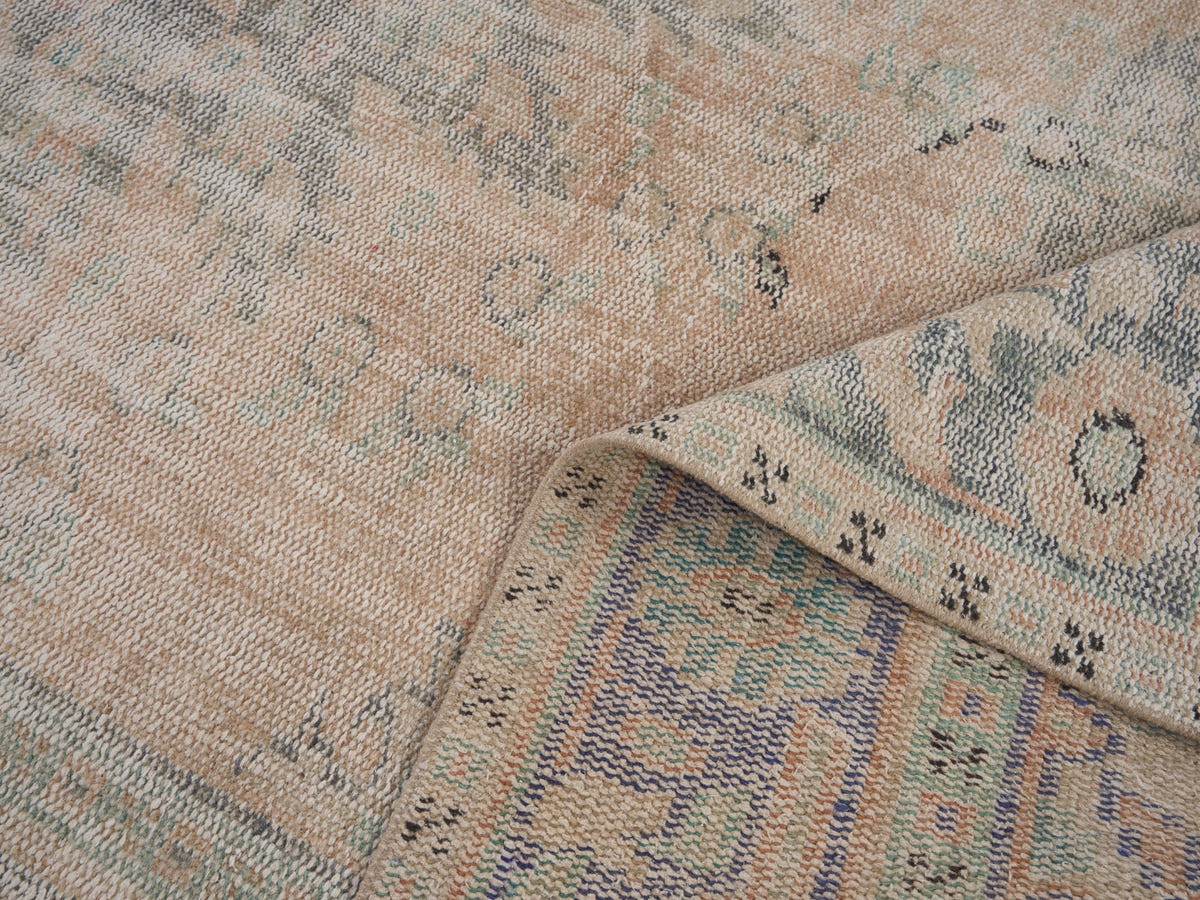 8093, Turkish Manisa Area Rug