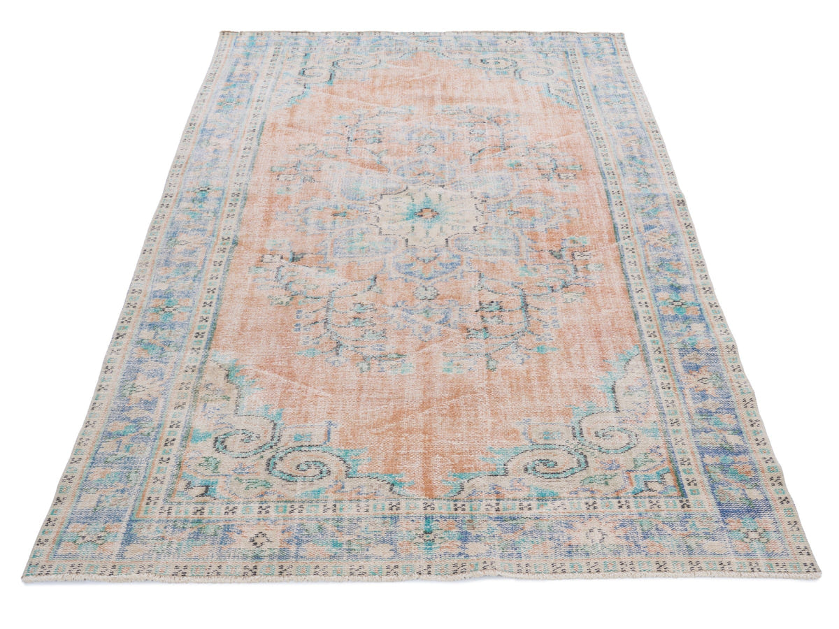 8100, Turkish Manisa Area Rug