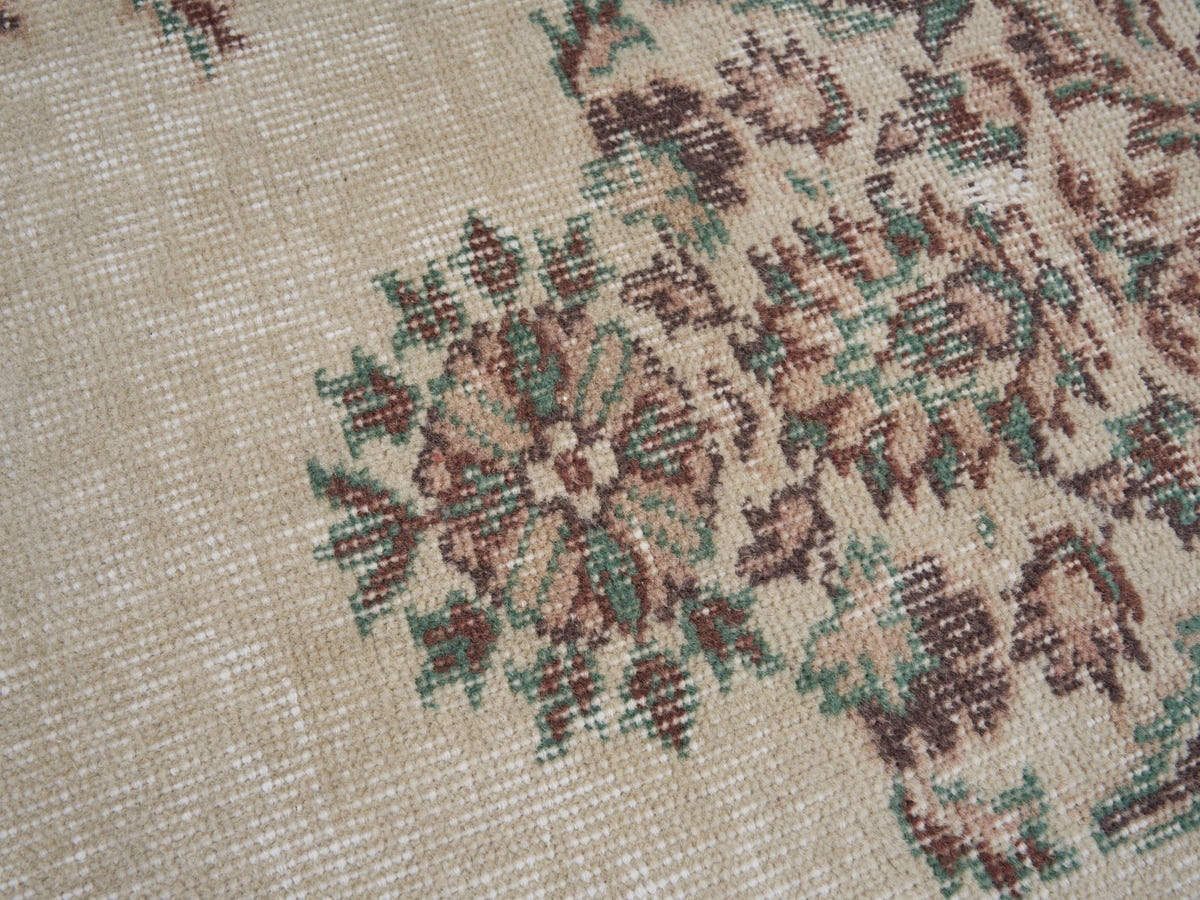 8070, Turkish Isparta Area Rug