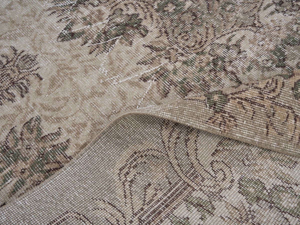 8072, Turkish Isparta Area Rug