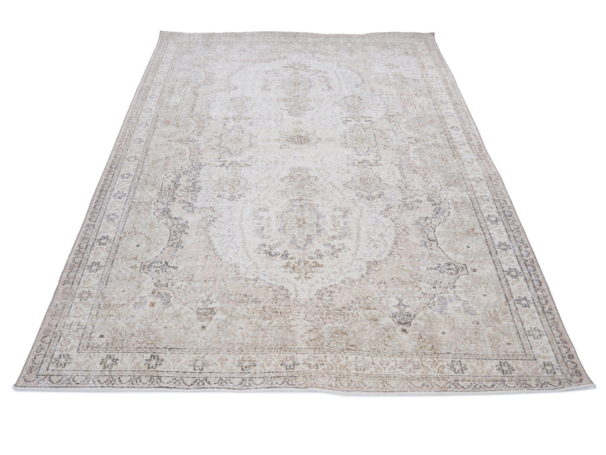 8183, Turkish Isparta Area Rug