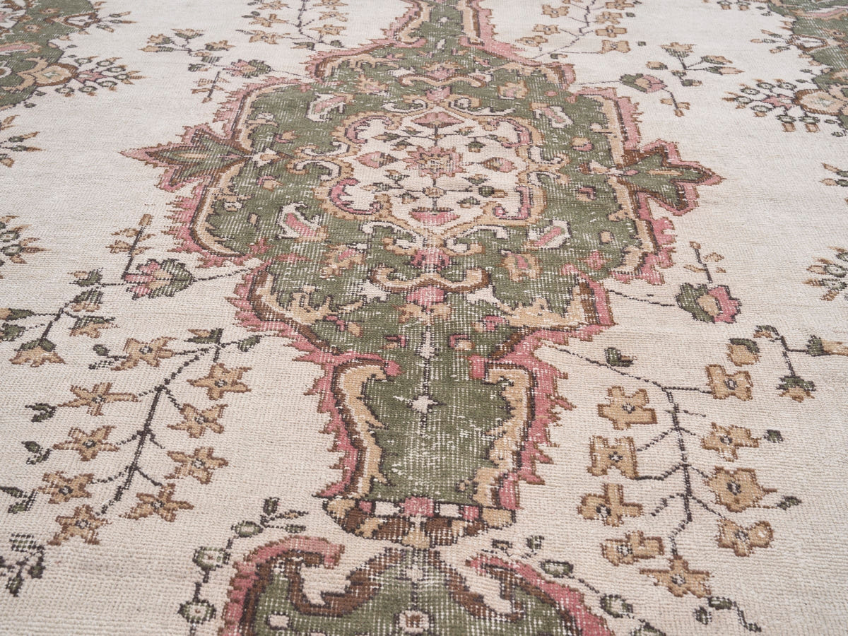 8509, Turkish Isparta Area Rug
