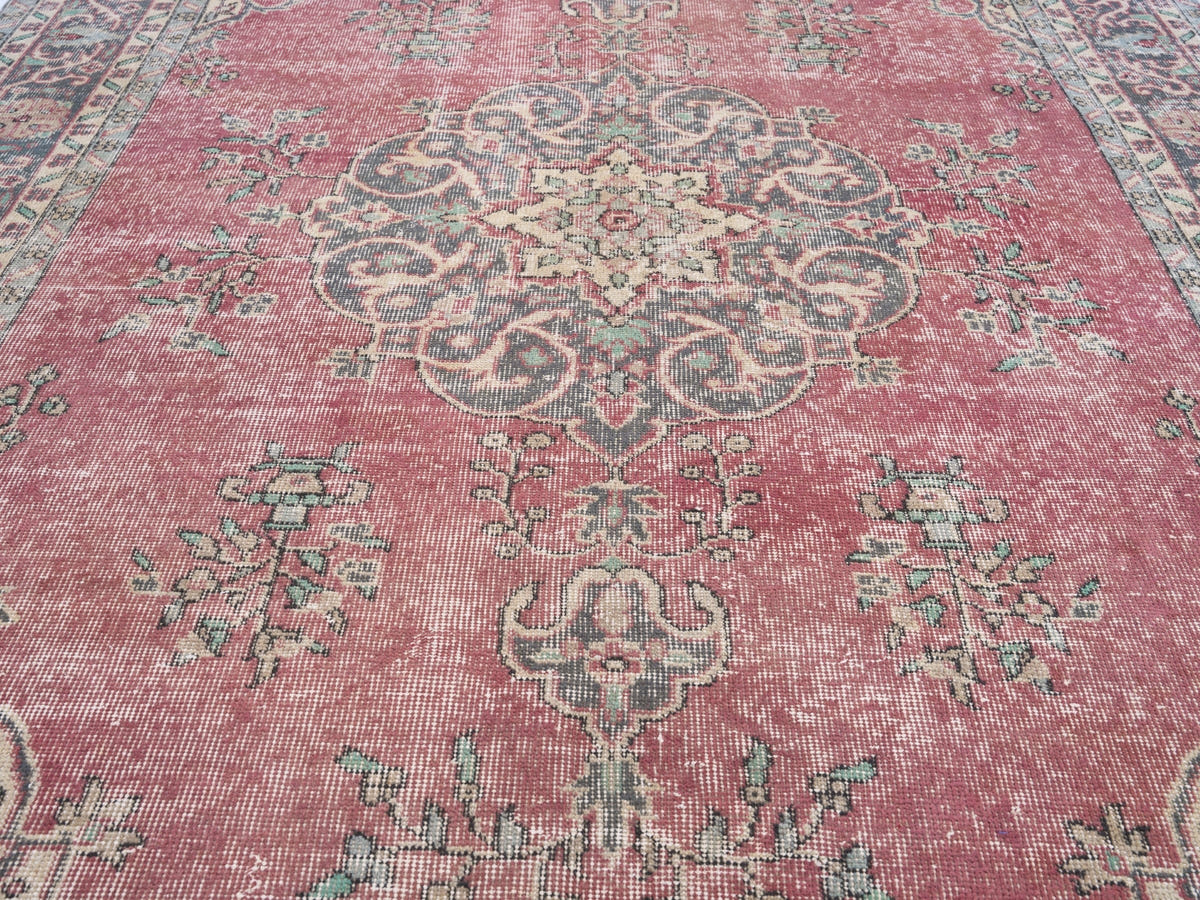 8498, Turkish Isparta Area Rug