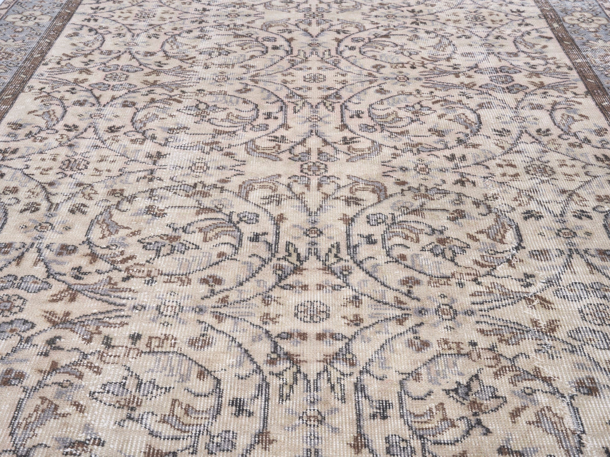 8466, Turkish Isparta Area Rug