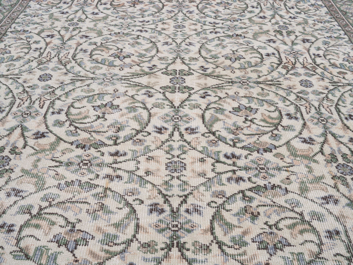 8449, Turkish Isparta Area Rug