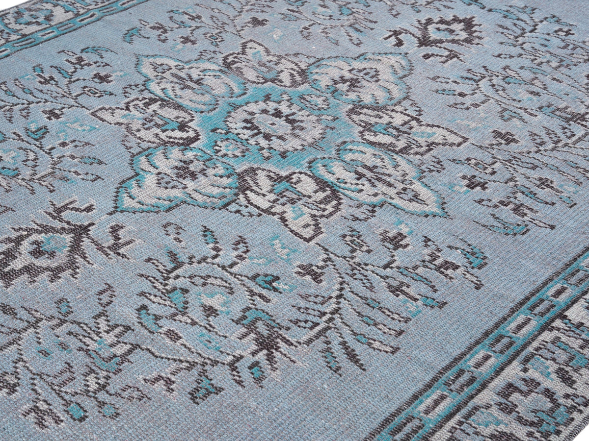 8549, Turkish Manisa Area Rug