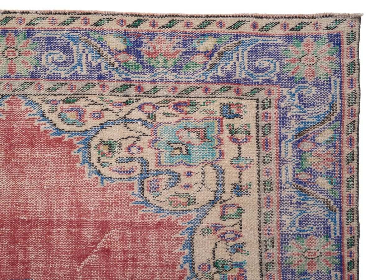 8533, Turkish Manisa Area Rug