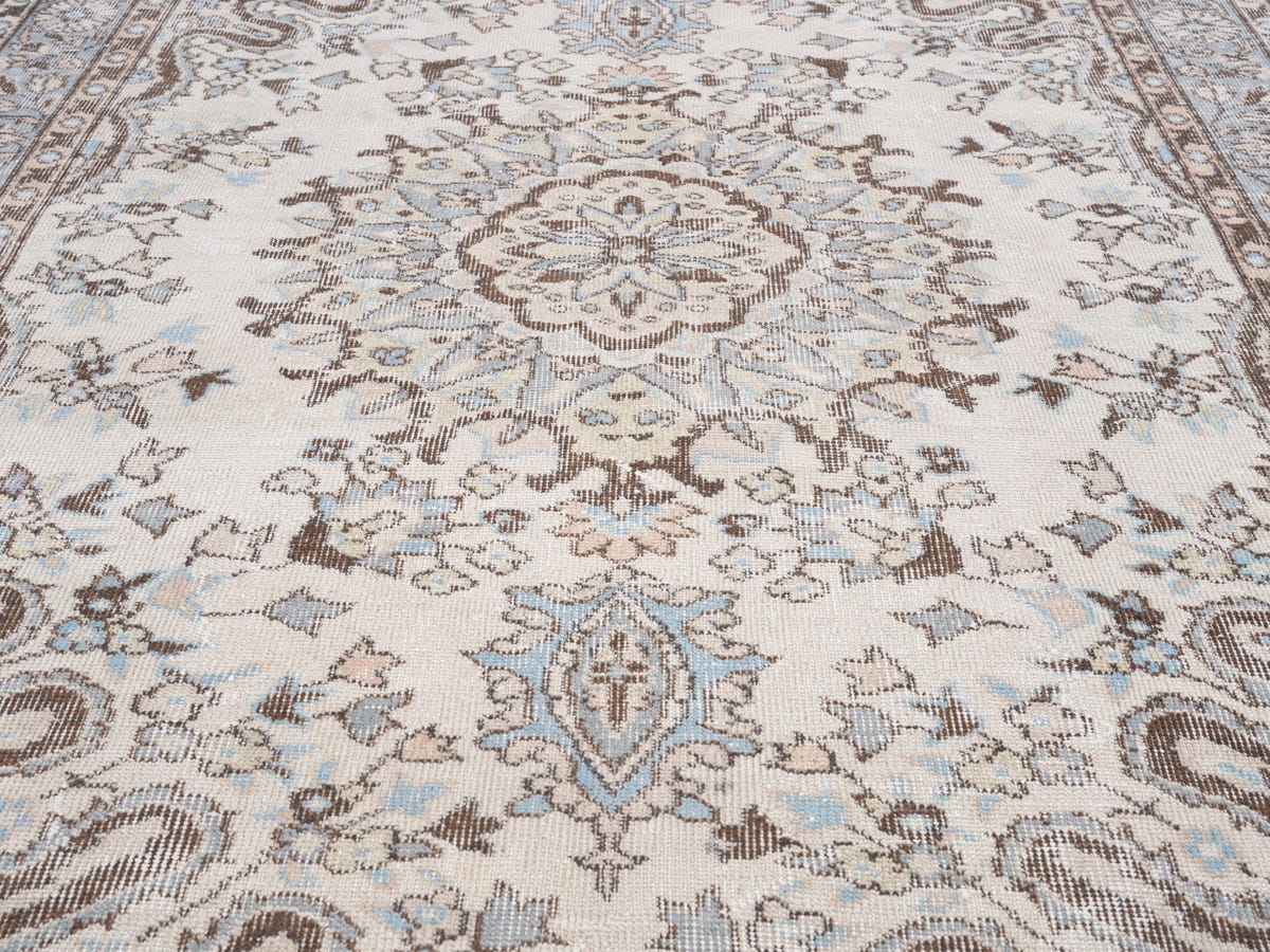 8490, Turkish Isparta Area Rug