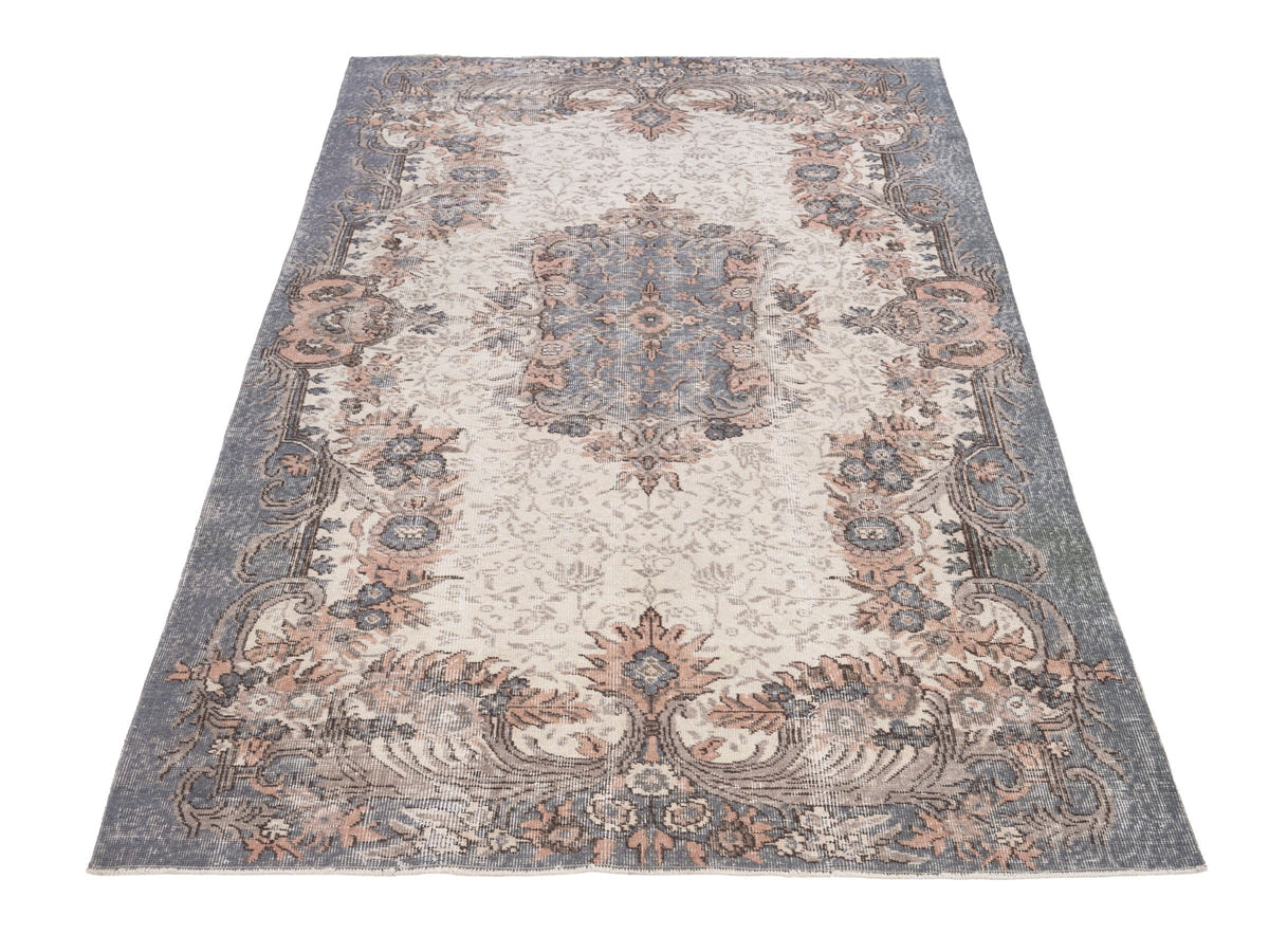 8447, Turkish Isparta Area Rug