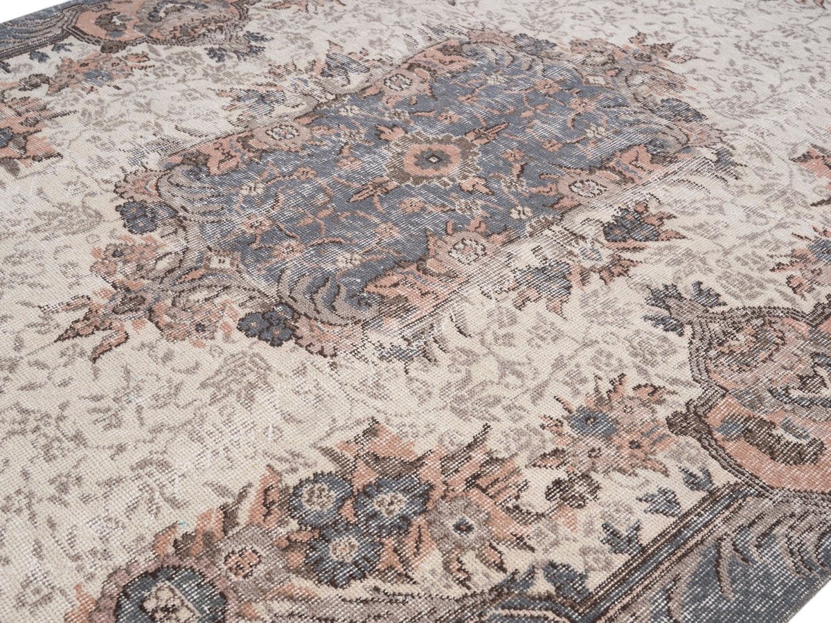 8447, Turkish Isparta Area Rug