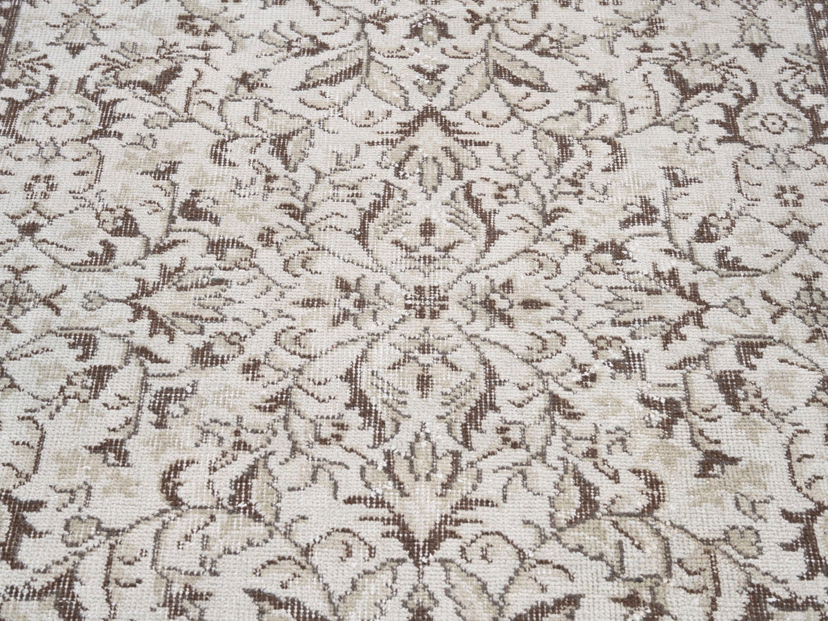 8852, Turkish Isparta Area Rug