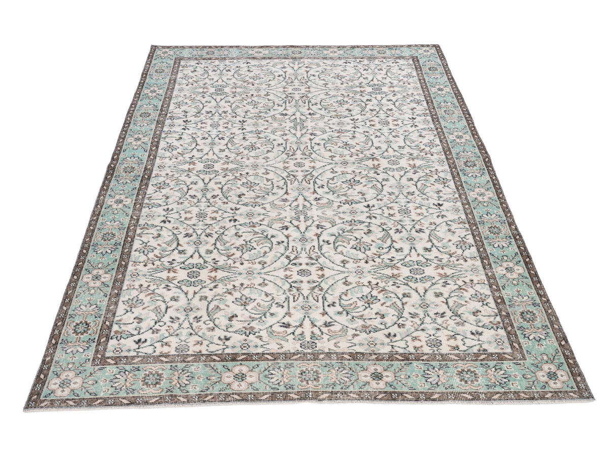 8834, Turkish Isparta Area Rug