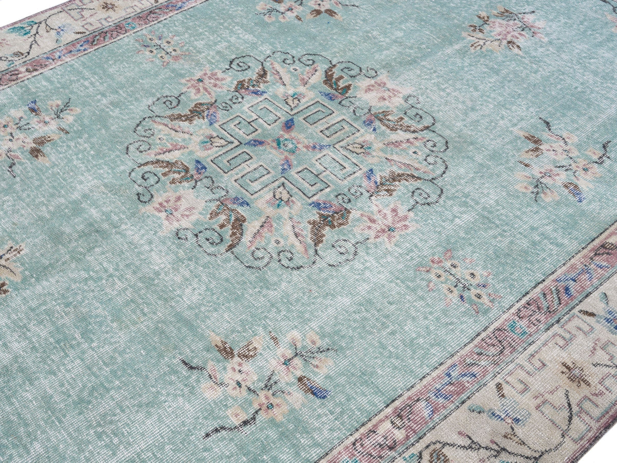 8810, Turkish Isparta Area Rug