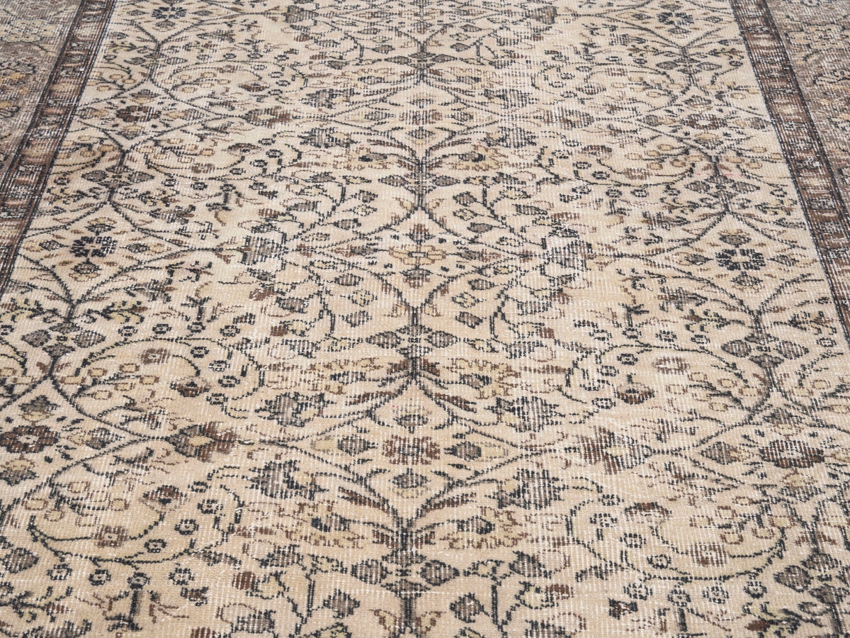 8821, Turkish Isparta Area Rug