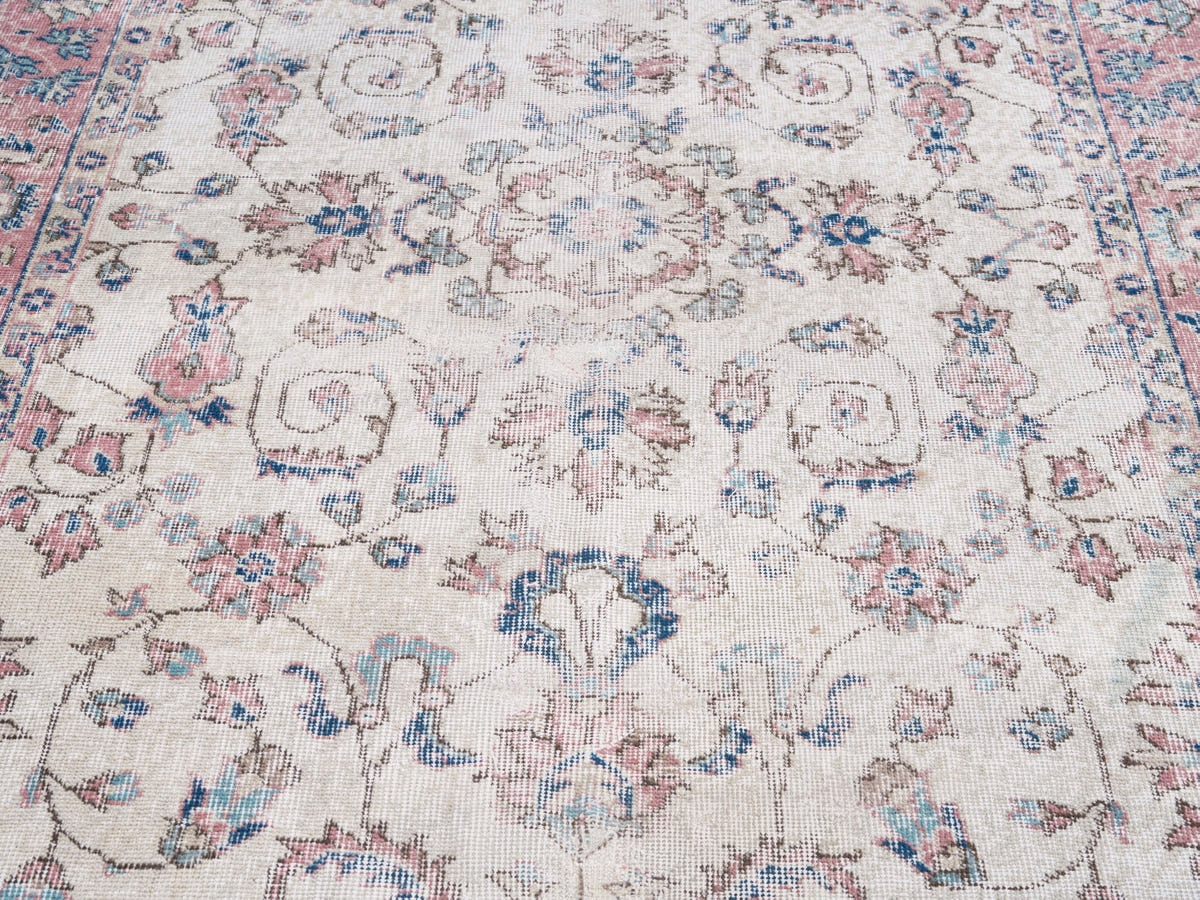 8806, Turkish Isparta Area Rug