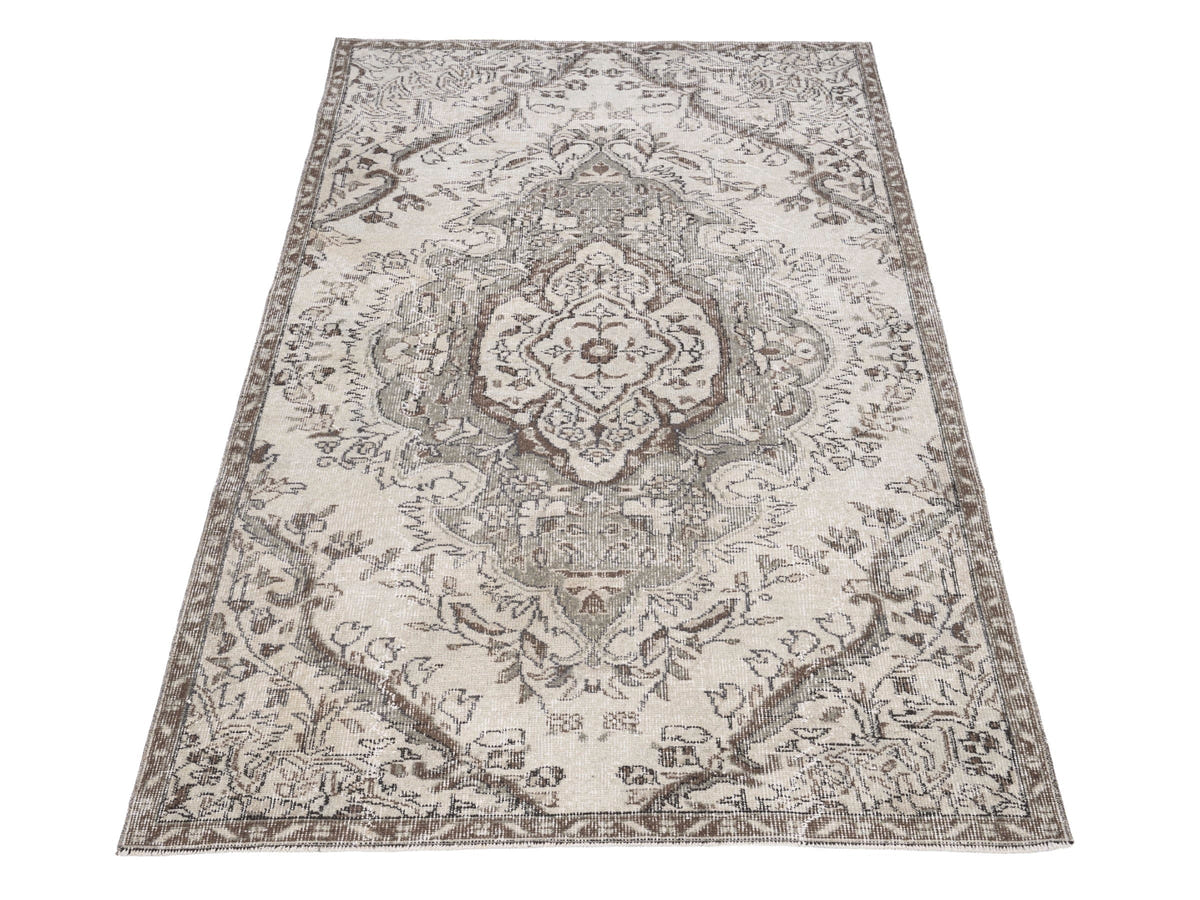 8780, Turkish Isparta Area Rug