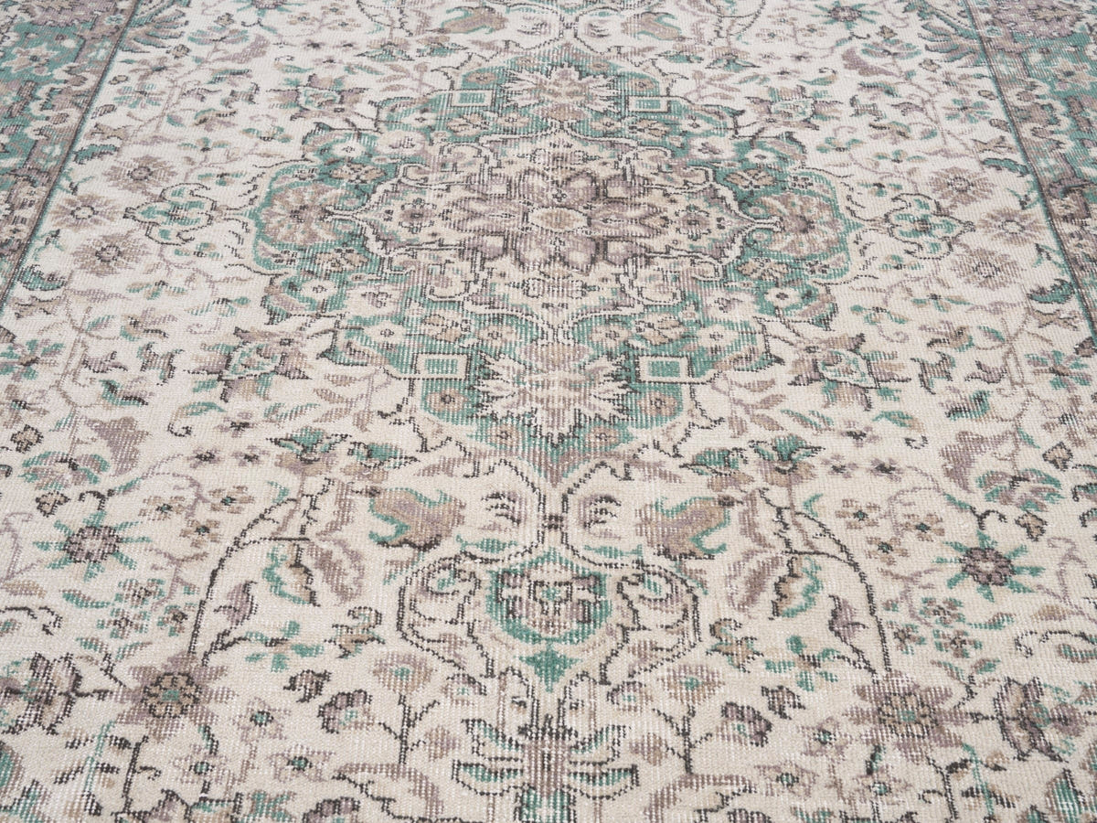 8779, Turkish Isparta Area Rug