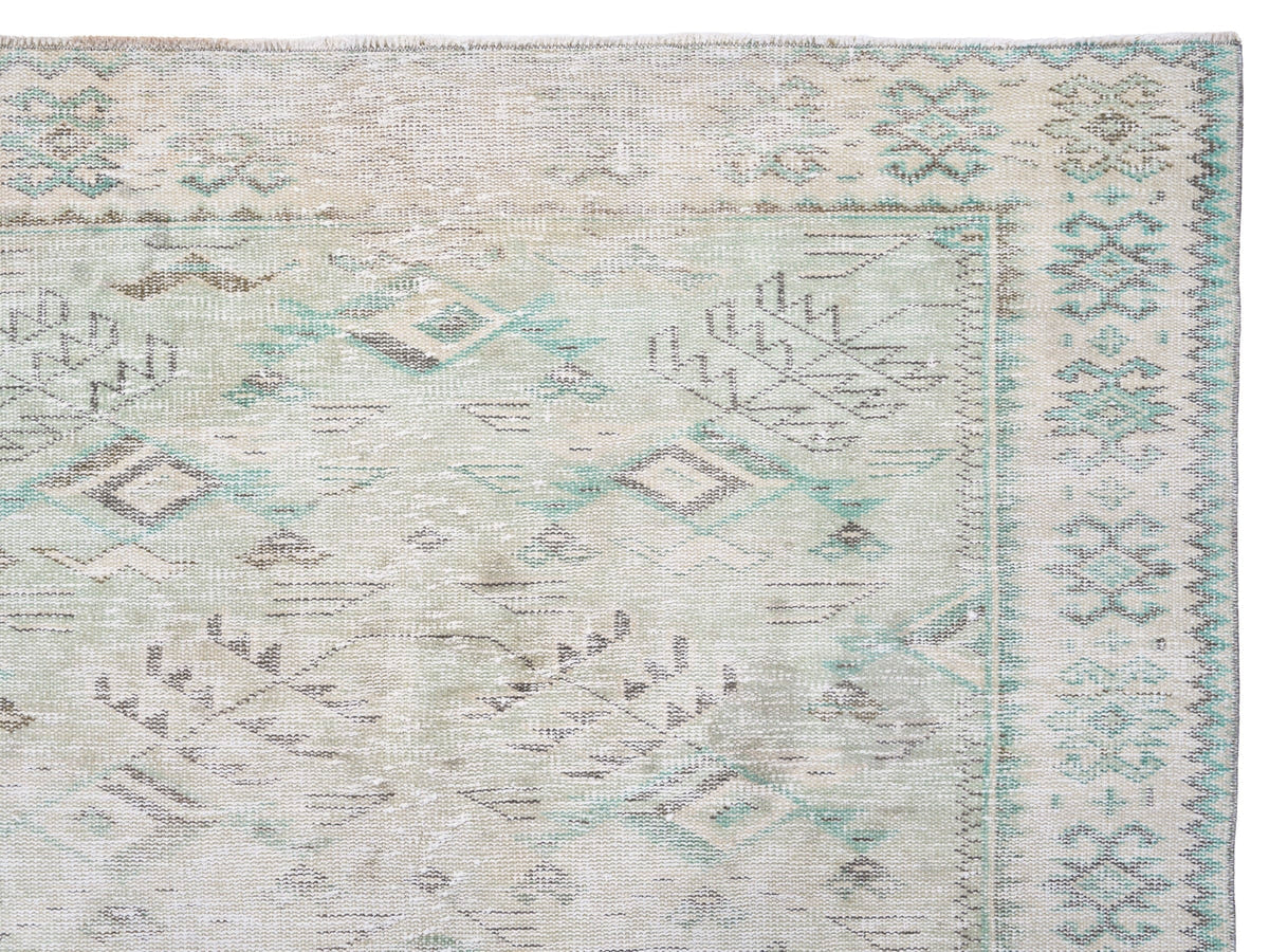 8767, Turkish Manisa Area Rug