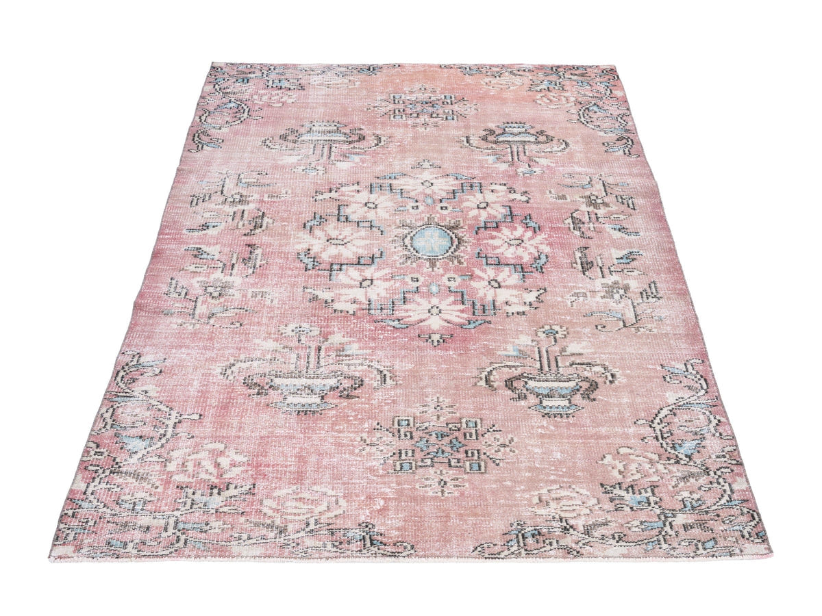 8711, Turkish Manisa Area Rug