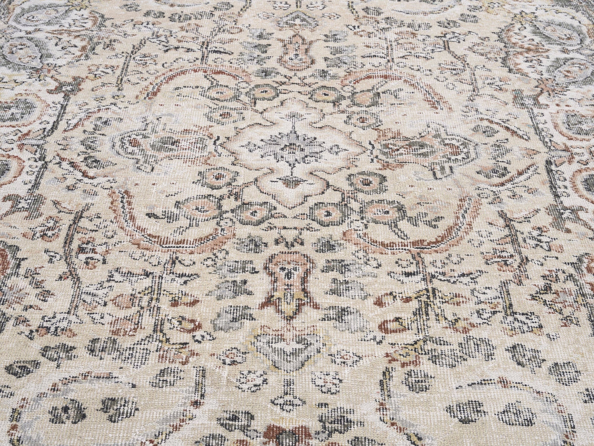 8661, Turkish Isparta Area Rug