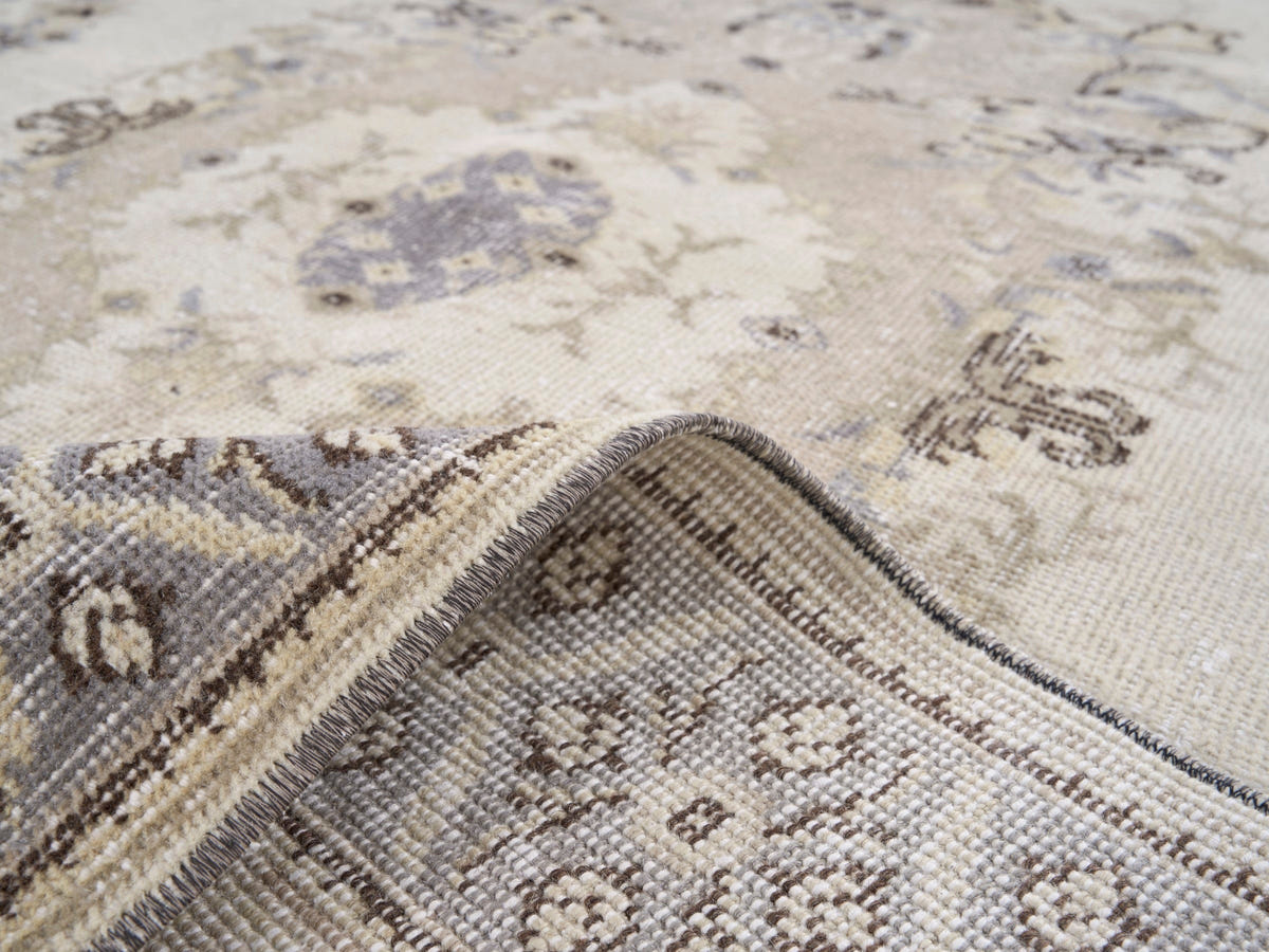 8660, Turkish Isparta Area Rug