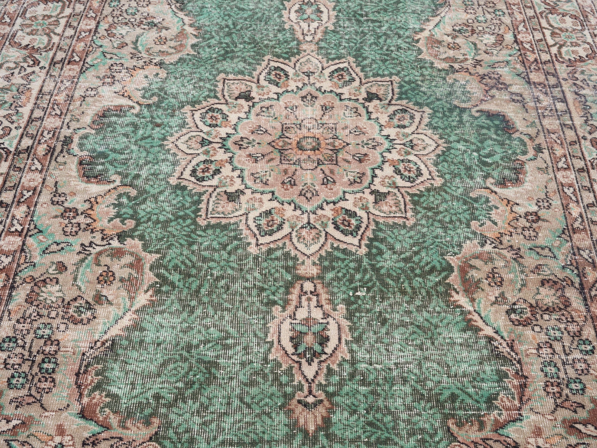 8744, Turkish Isparta Area Rug