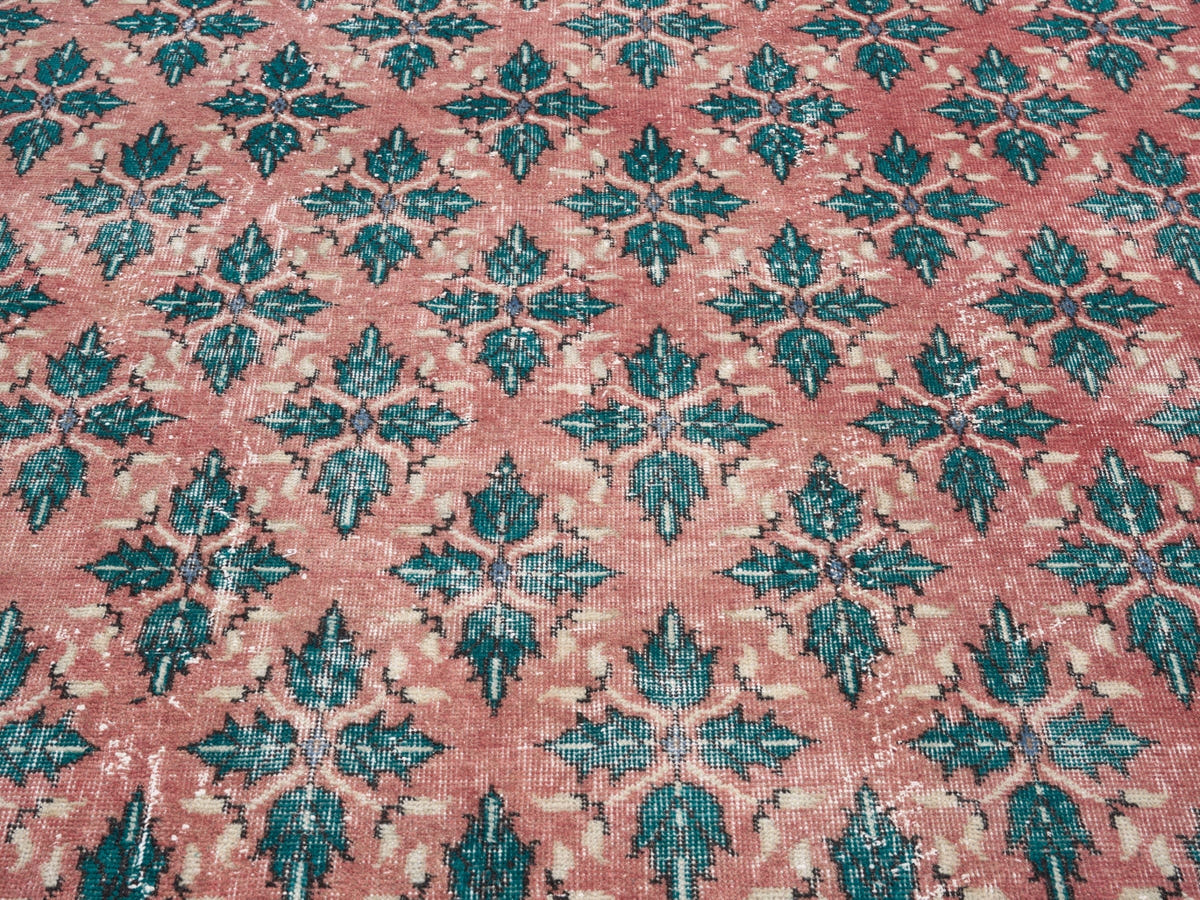 8742, Turkish Isparta Area Rug