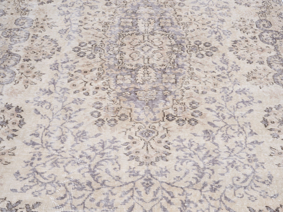 8714, Turkish Isparta Area Rug