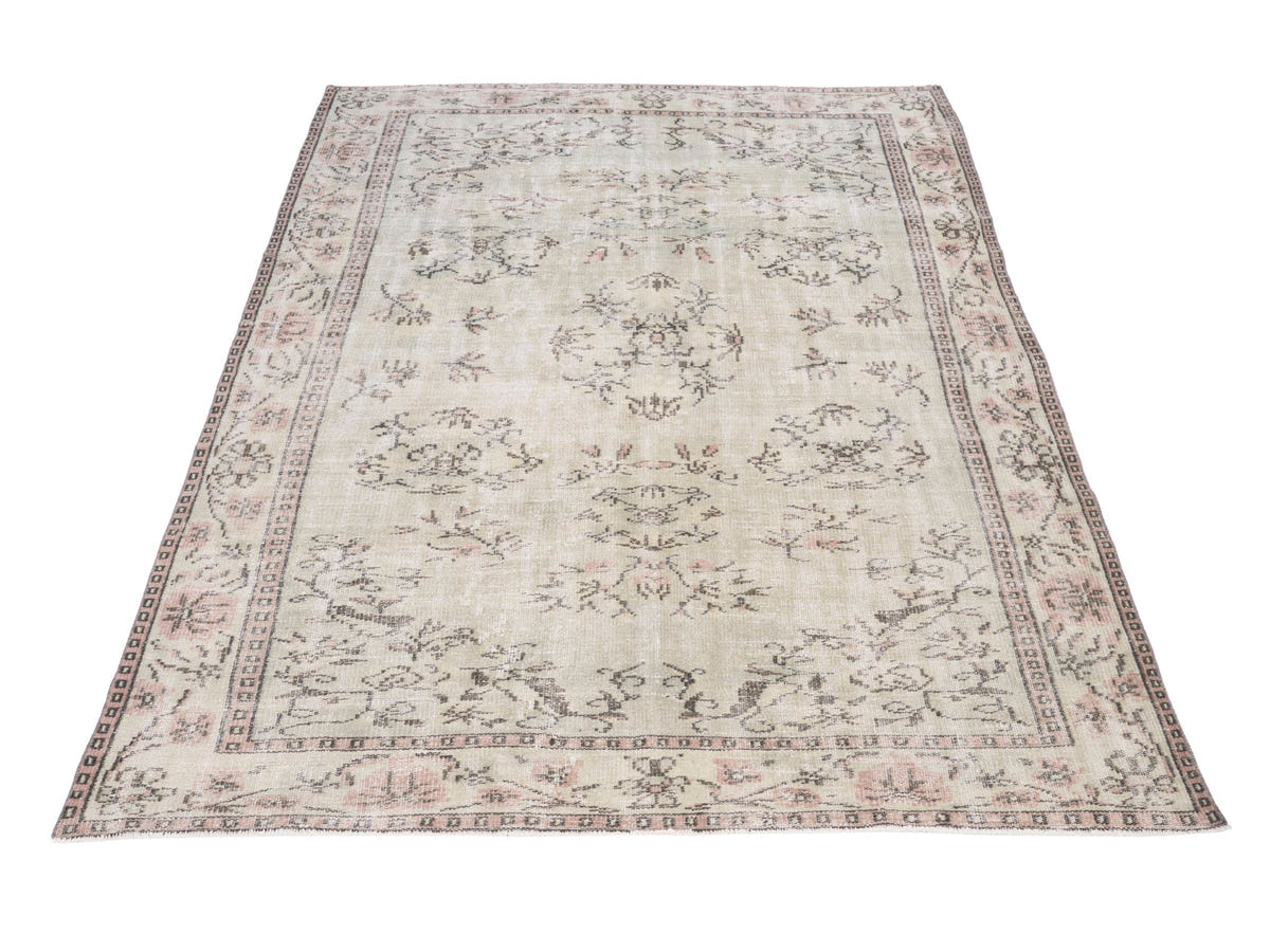 8710, Turkish Manisa Area Rug