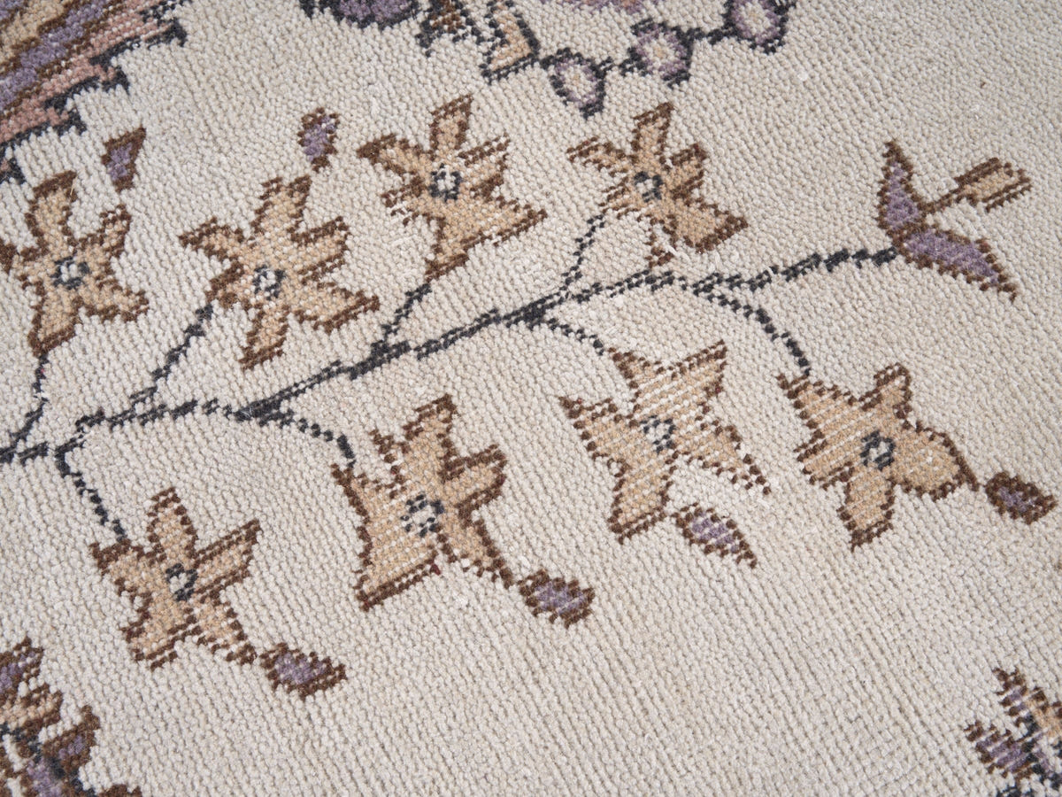 8700, Turkish Isparta Area Rug