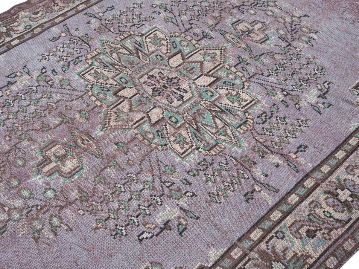 8673, Turkish Manisa Area Rug