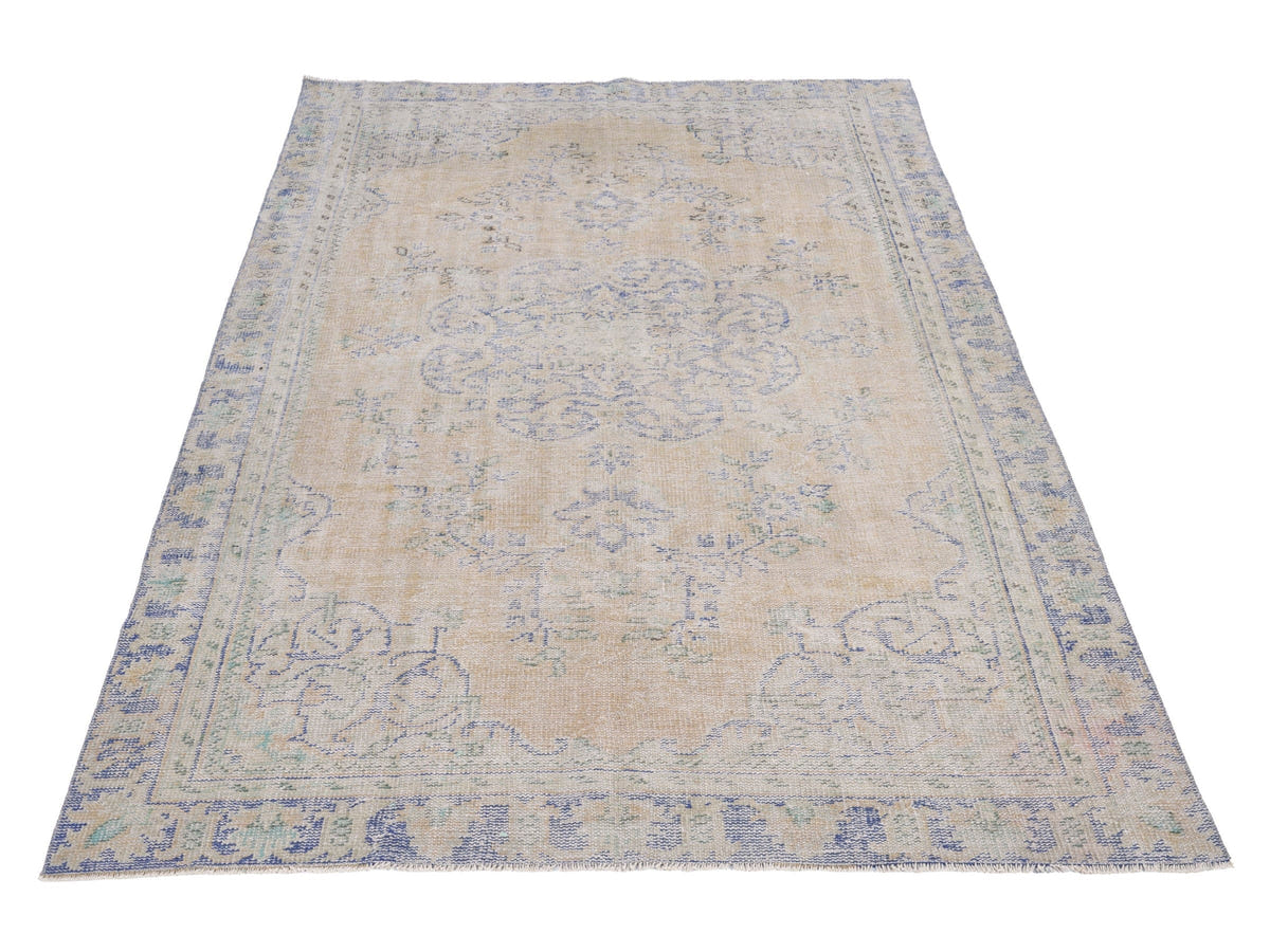 8672, Turkish Manisa Area Rug