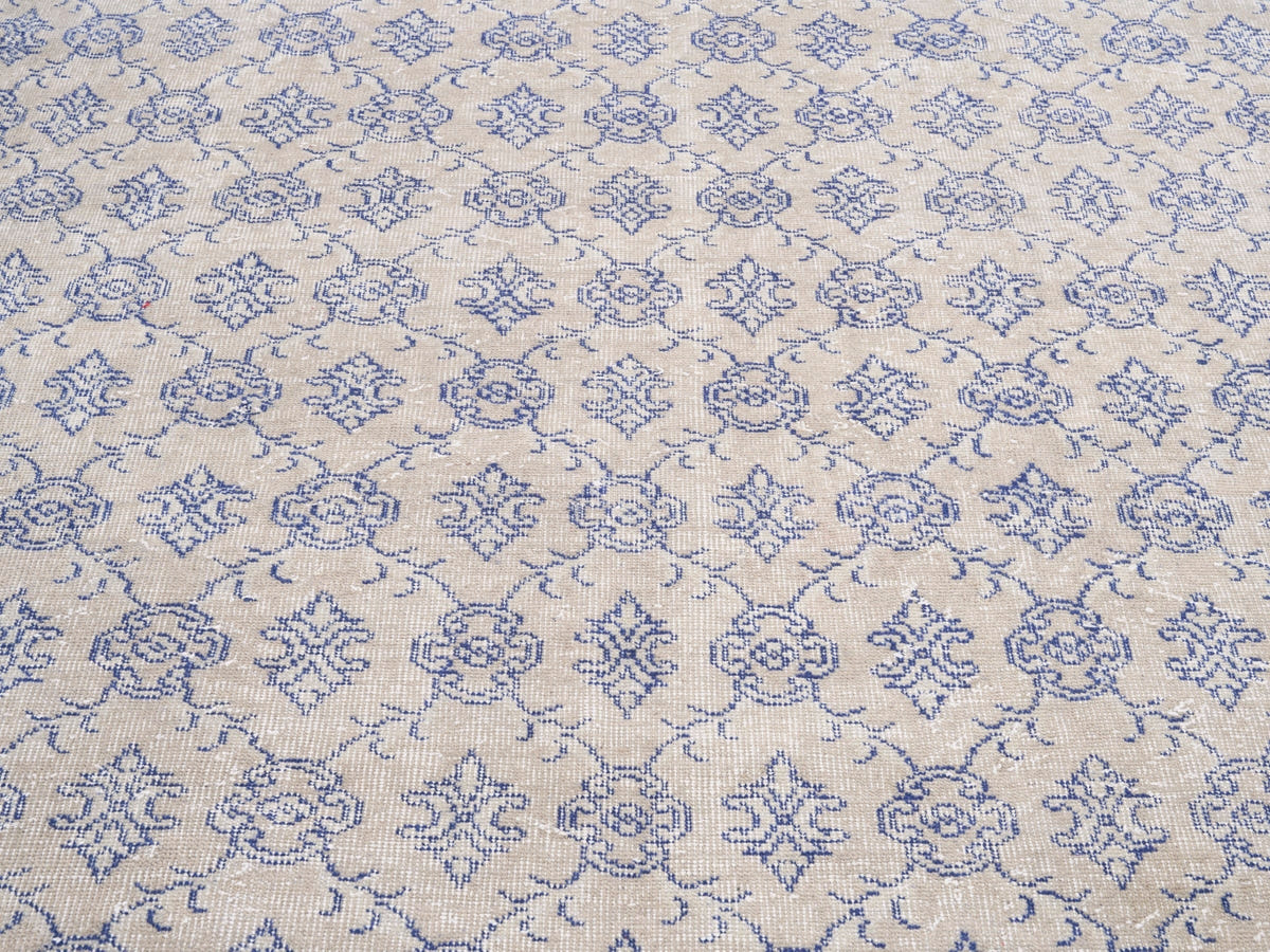8653, Turkish Isparta Area Rug