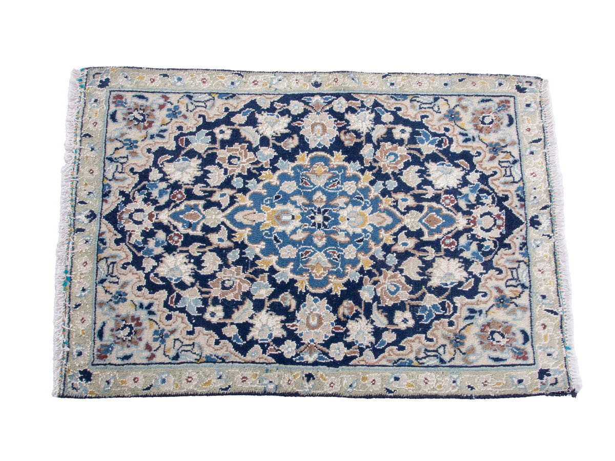 4866, Persian Nain Mini Rug