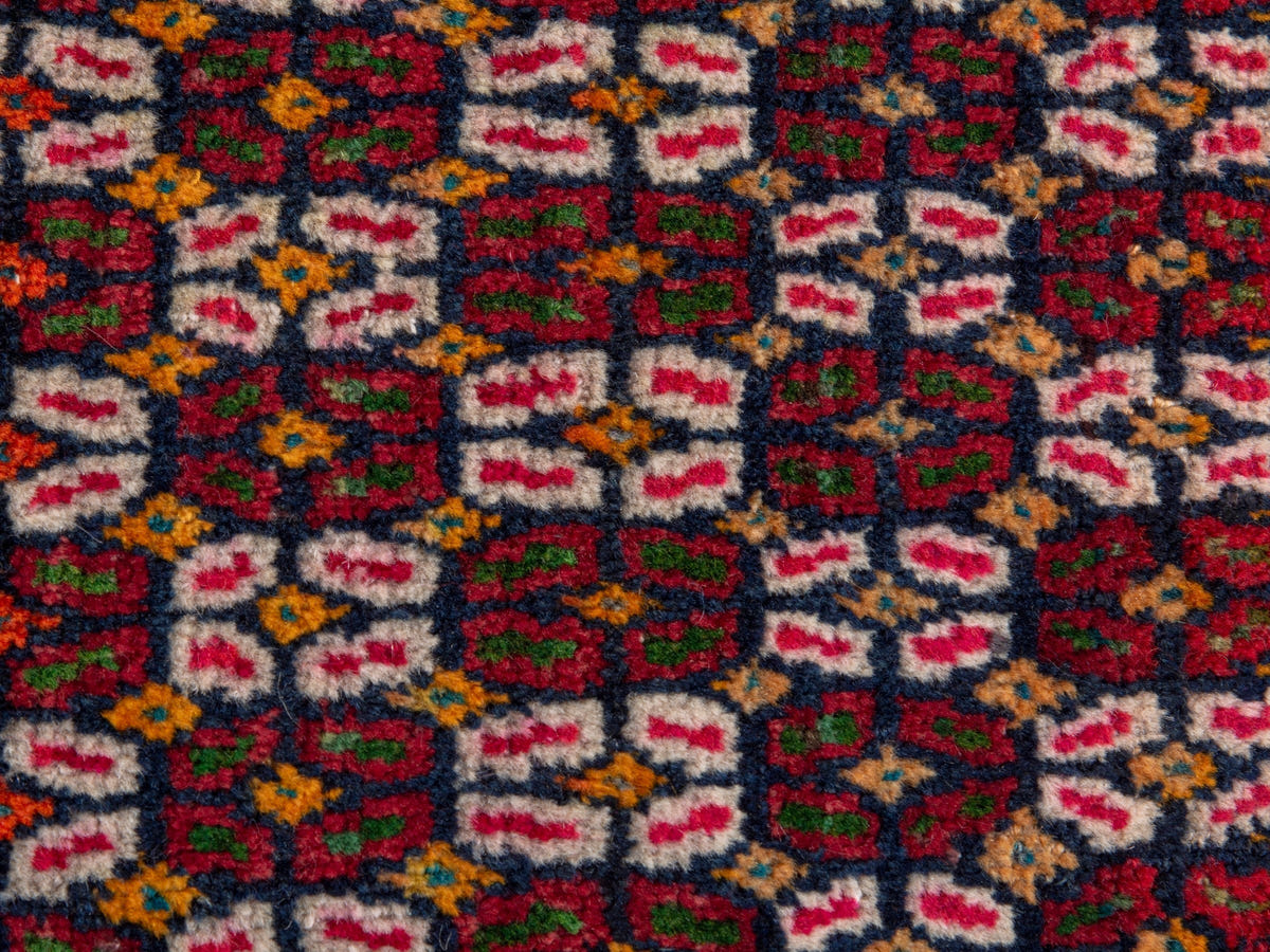 4876, Persian Shiraz Mini Rug