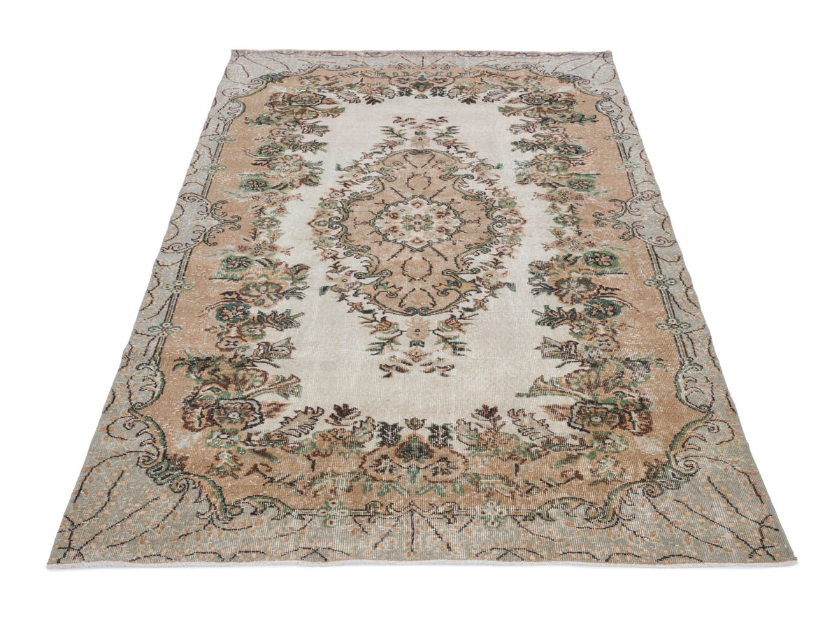8109, Turkish Isparta Area Rug