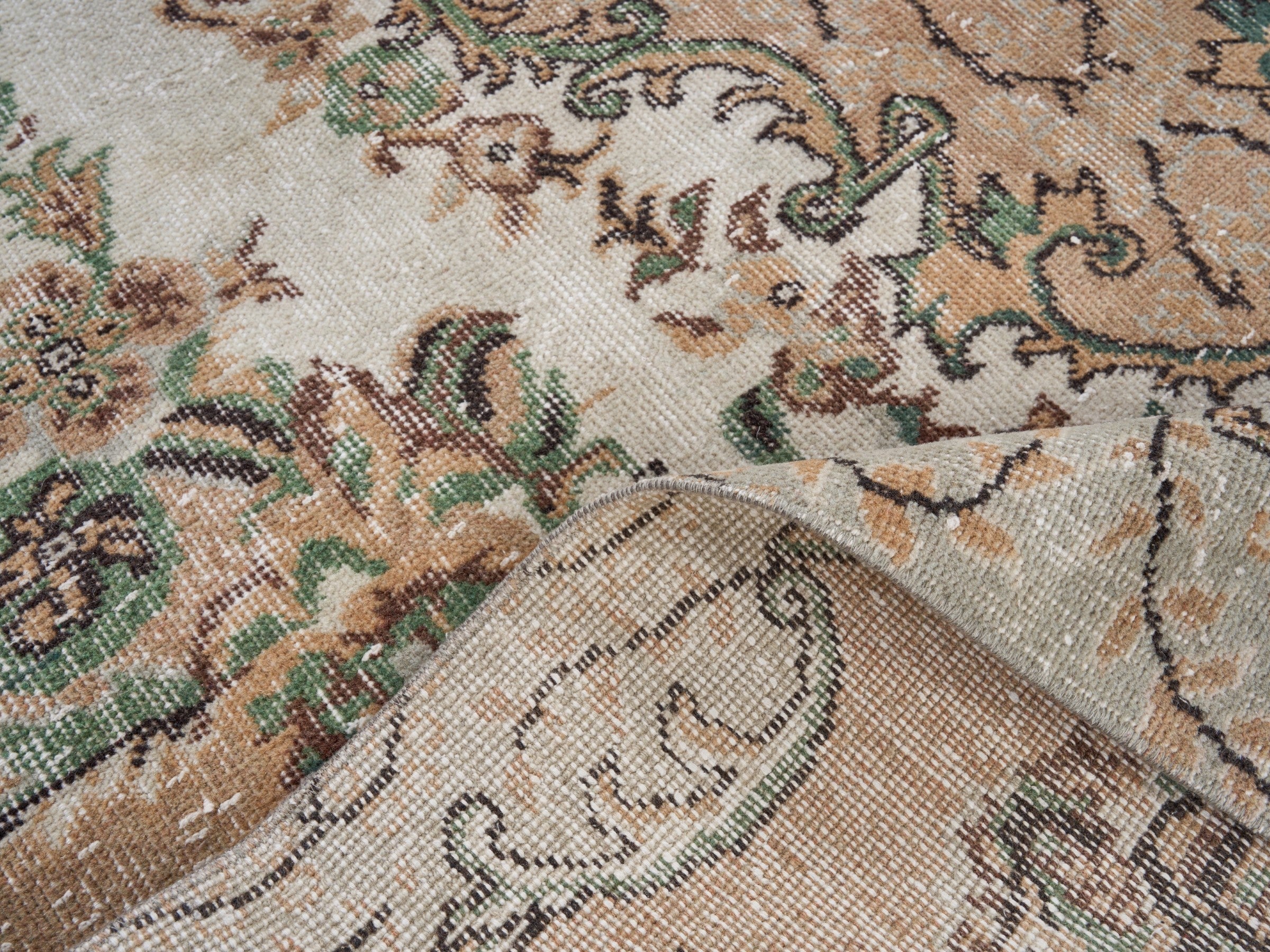 Turkish Isparta area rug in cream and terracotta, view 9 of 10