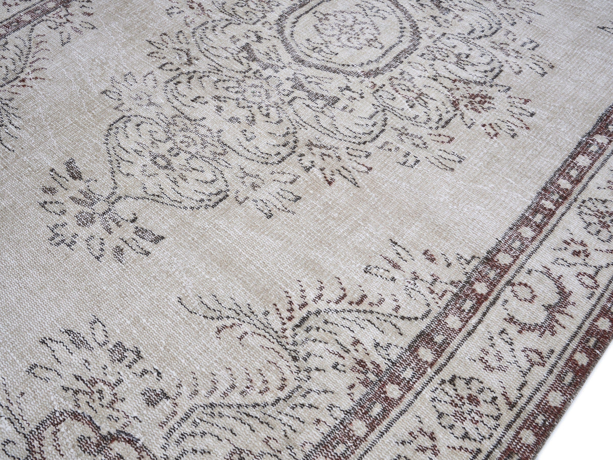 8184, Turkish Manisa Area Rug