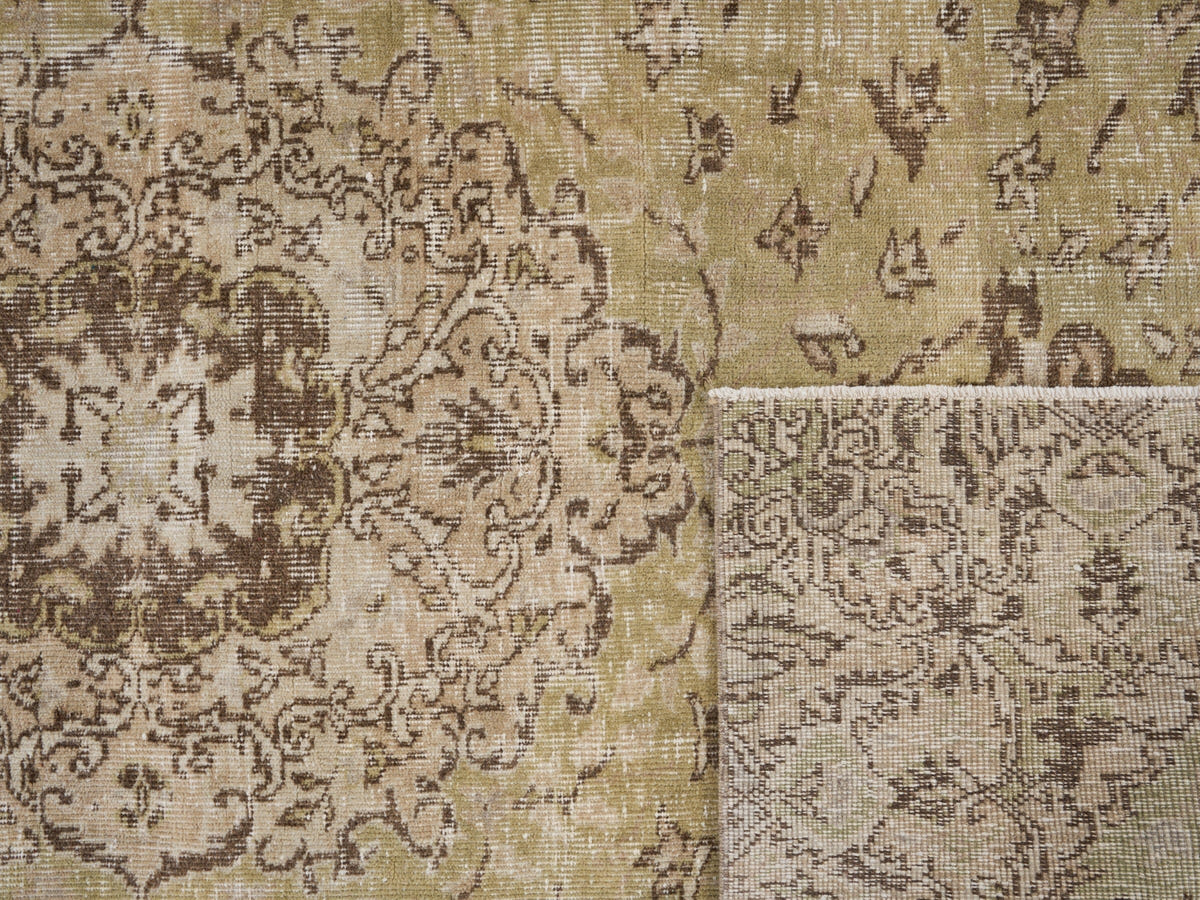 8104, Turkish Isparta Area Rug