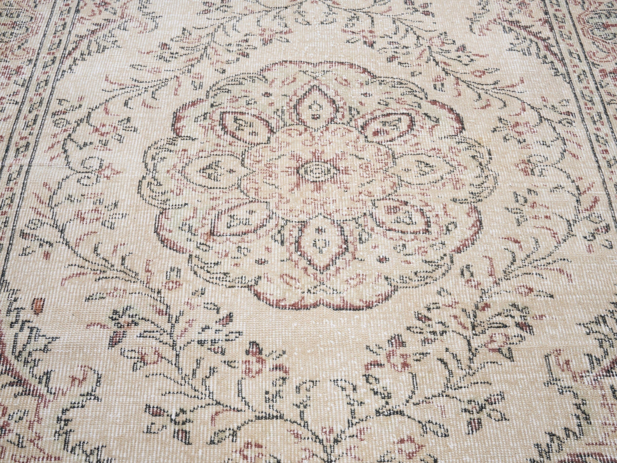 8197, Turkish Manisa Area Rug