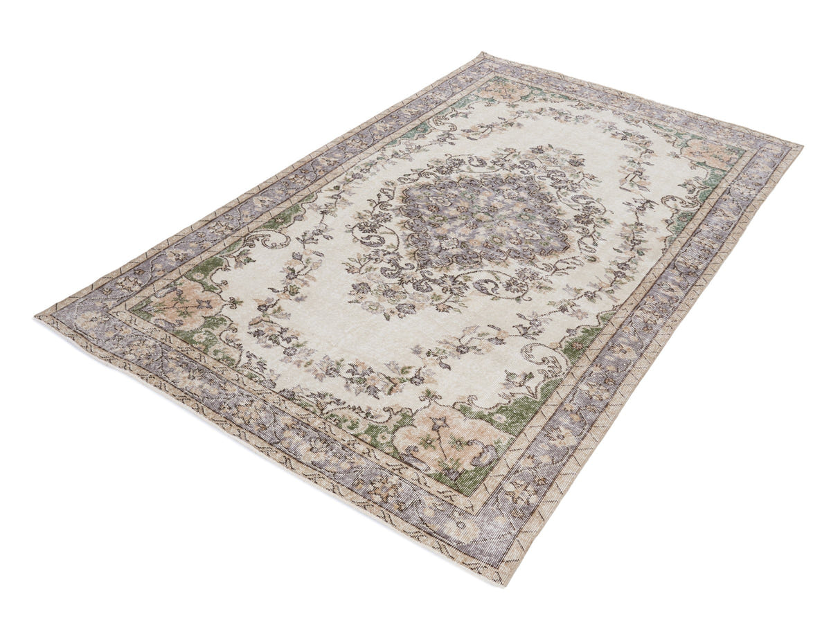 8062, Turkish Isparta Area Rug