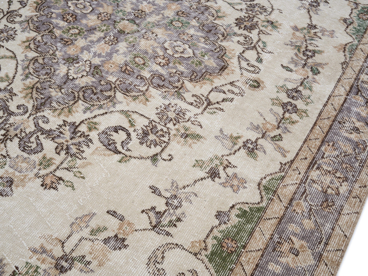 8062, Turkish Isparta Area Rug