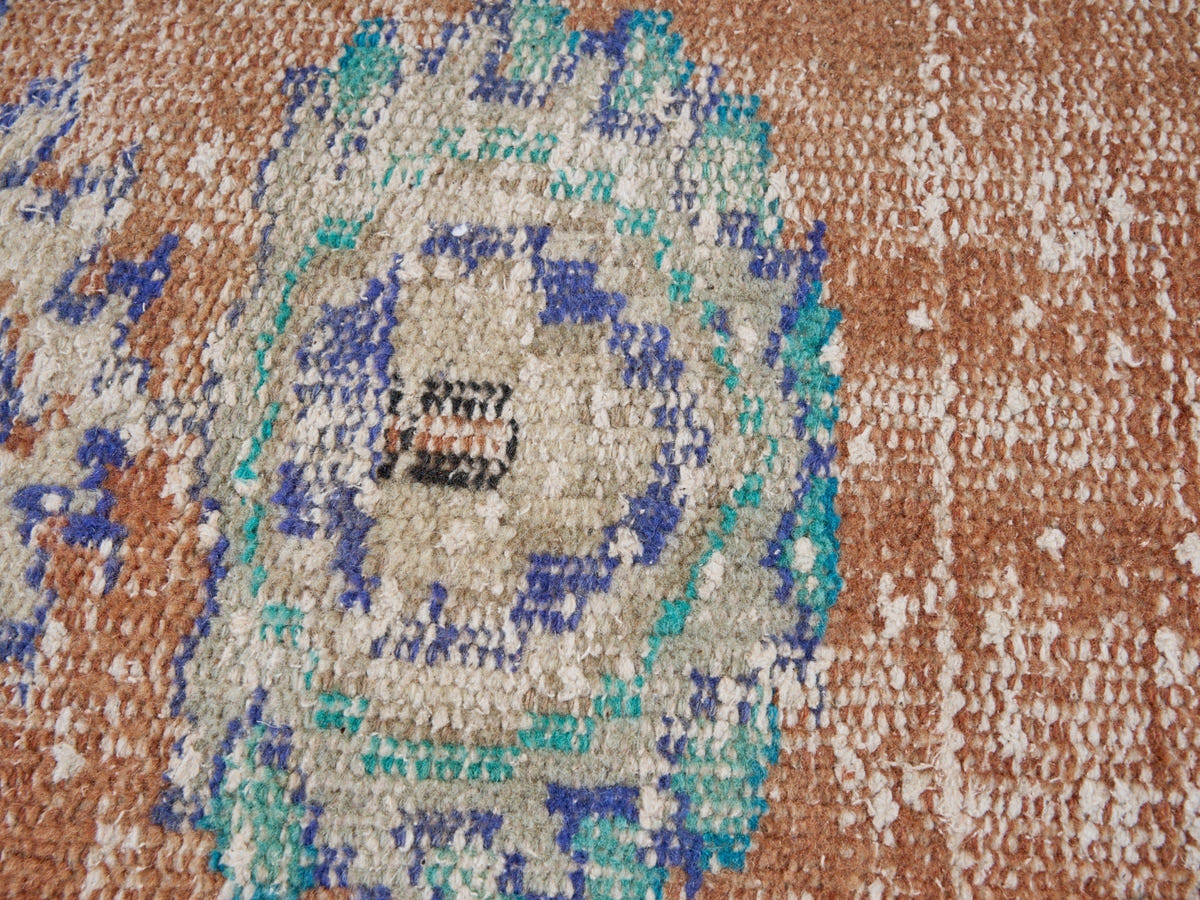 8065, Turkish Manisa Area Rug
