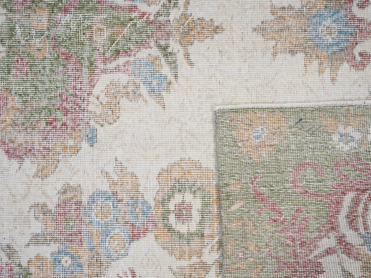 8302, Turkish Isparta Area Rug