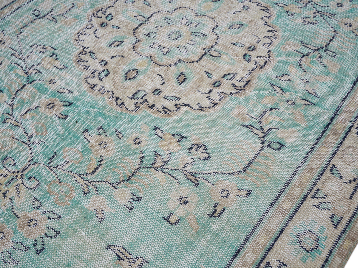 8029, Turkish Manisa Area Rug