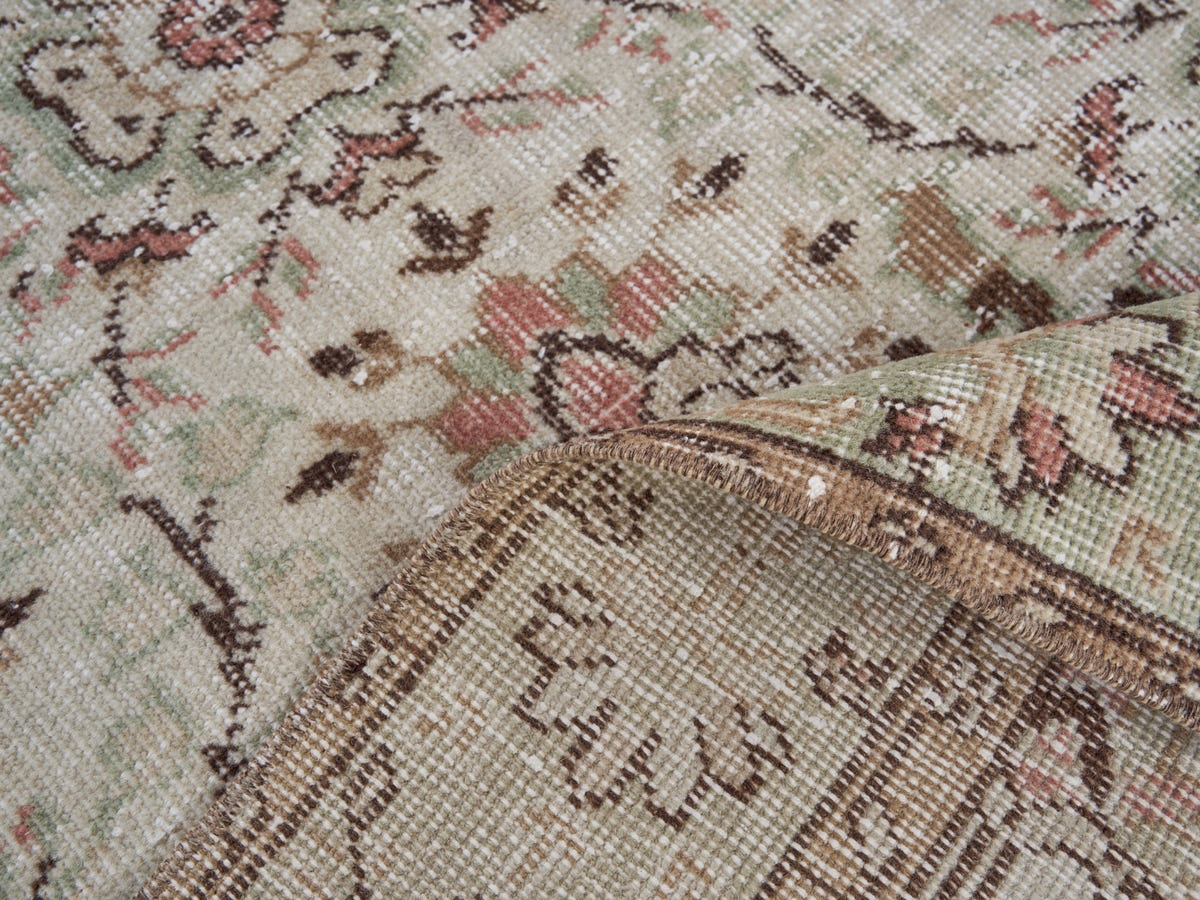 8092, Turkish Isparta Area Rug