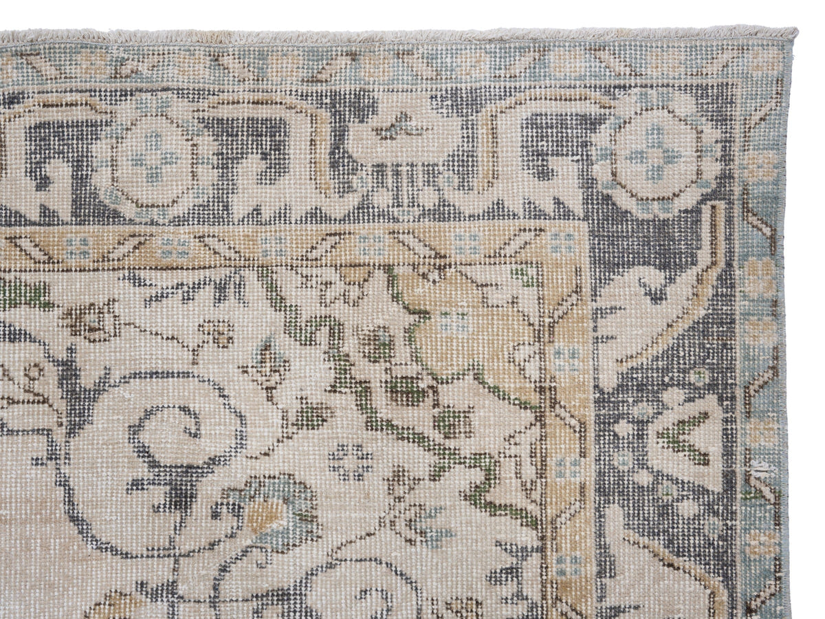 8131, Turkish Isparta Area Rug